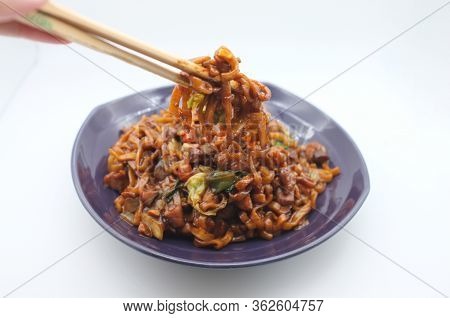 Korean Black Bean Noodle Or Jajangmyeon - Noodle With Black Sauce