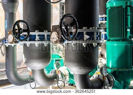 Blue Butterfly Gate Valve To Prevent Reverse Flow Of Water
