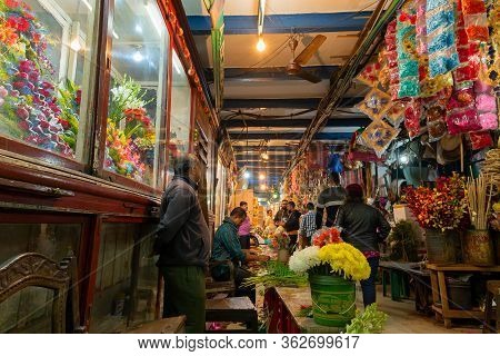 Kolkata, West Bengal, India - 29th December 2019 : Flowers Inside Showcase At Flower Market Of Espla