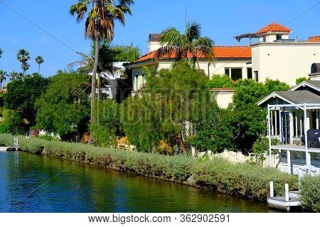 City Landscape. Usa, Los Angeles. July 2019
Colorful Background Of Houses And Plants For Publication