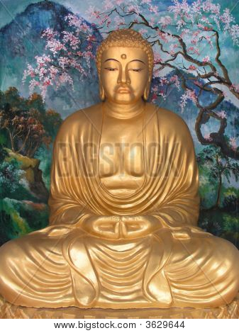 Golden Buddha Statue