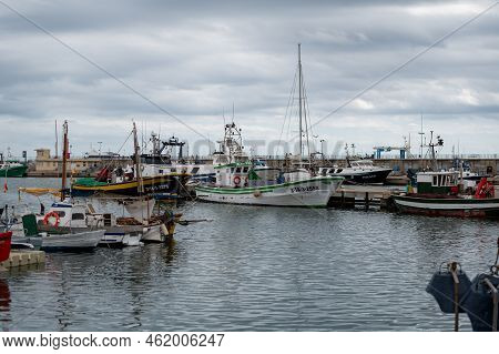Cambrils, Spain : 2022 September 10 : Panorama At The End Of Summer In The Tourist City Of Cambrils 