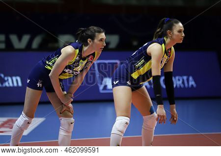 Istanbul, Turkey - February 15, 2022: Naz Aydemir Akyol And Ipar Ozay Kurt In Fenerbahce Opet Vs Bez