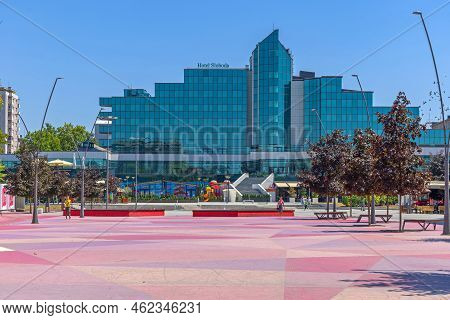 Sabac, Serbia - July 22, 2022: City Square Kids Playground Pedestrian Area With Modern Four Star Hot