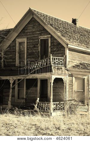 Forladte gamle hus