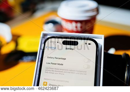 Paris, France - Sep 17, 2022: Battery Percentage New Feature Alongside Dynamic Island On The New App
