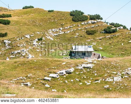 Stony Holiday Cottage Hidden In Meadow Close To Peak Of Canfedin Mountain 1865 Metres High. Vezzano 