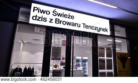 Warsaw, Poland. 28 September 2022. The Illuminated Piwo Swieze Dzis Z Browaru Tenczynek Storefront A