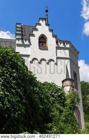 Sharovka, Ukraine - July 24, 2021: This Is A Fragment Of The Guard Tower Of The Sharovka Estate (19t