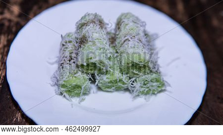 Kuih Putu Bambu