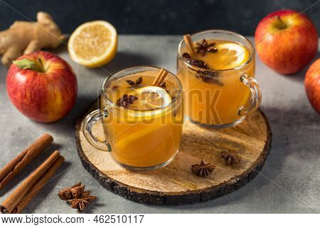 Homemade Wassail Mulled Apple Cider
