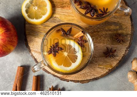 Homemade Wassail Mulled Apple Cider