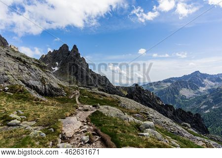 2022 06 04 Cimadasta Path Between The Valleys 1