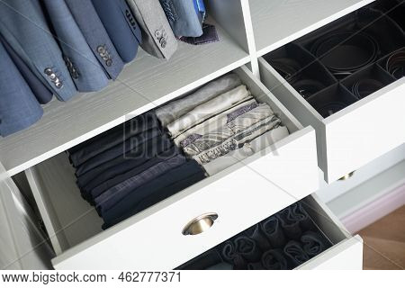 Closet Male Wardrobe Dresser Drawer Neatly Folded Cotton Sweatshirt T Shirt Japanese Storage Method