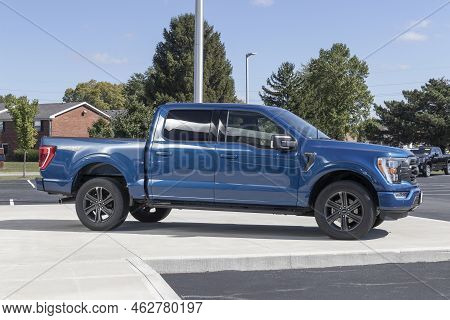 Kokomo - Circa October 2022: Ford F-150 Display At A Dealership. The Ford F150 Is Available In Xl, X