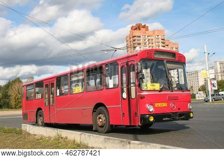 Perm, Russia - September 17, 2009: Red Urban Bus Mercedes-benz O307 In The City Street.