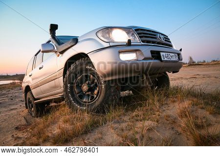 Novyy Urengoy, Russia - May 28, 2022: Offroad Car Toyota Land Cruiser 100 At A Countryside.