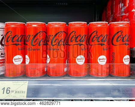 Bangkok Thailand - 02 Oct 2022: Many Cans Of Coca-cola On The Shelf For Sale In The Supermarke
