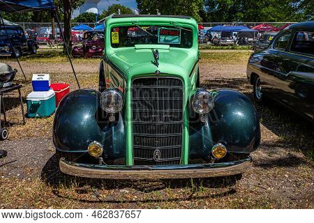 Falcon Heights, Mn - June 18, 2022: High Perspective Front View Of A 1934 Oldsmobile F34 Touring Sed
