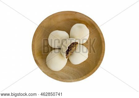 Ndog Bulus Is A Typical Indonesian Snack That Is Shaped Like An Endog Egg Filled With A Sweet And Le