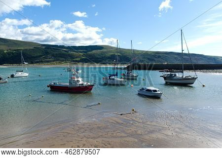 Barmouth - Wales  - September 16 2022 : Beautiful Coast Town In Gwynedd,  Charming Small Boats In Th