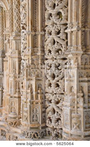Portal Batalha, detalhes de pedra.