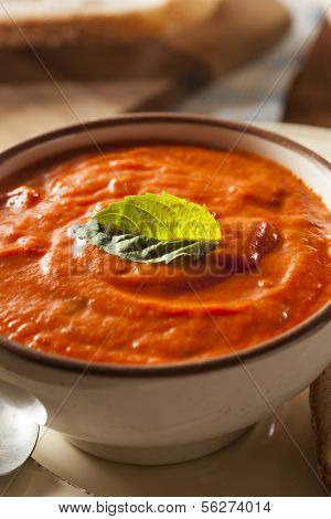 Creamy Tomato Basil Bisque Soup