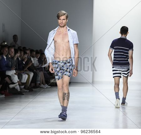 Parke & Ronen