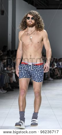 Parke & Ronen