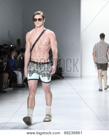Parke & Ronen