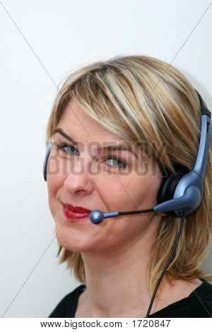 Greeneyed-Frau