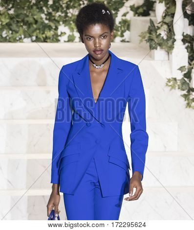 La Perla - Fall Winter 2017 - Show