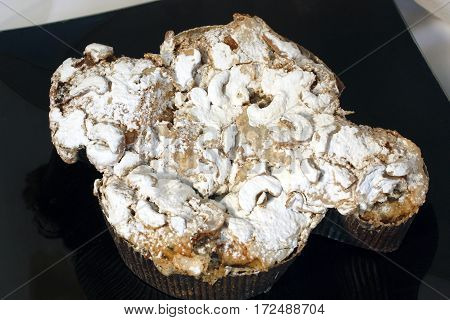 colomba cashew nut poeder suger easter dove cake dessert