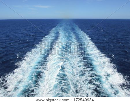 Waves Of A Cruisership