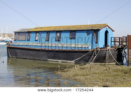 เรือบ้านใน Shoreham ฮาร์เบอร์ สหราชอาณาจักร