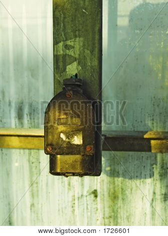 Energia elettrica verso il basso