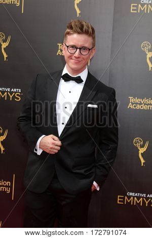 LOS ANGELES - SEP 11:  Taylor Oakley at the 2016 Primetime Creative Emmy Awards - Day 2 - Arrivals at the Microsoft Theater on September 11, 2016 in Los Angeles, CA