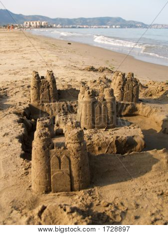 Castelo de areia na praia