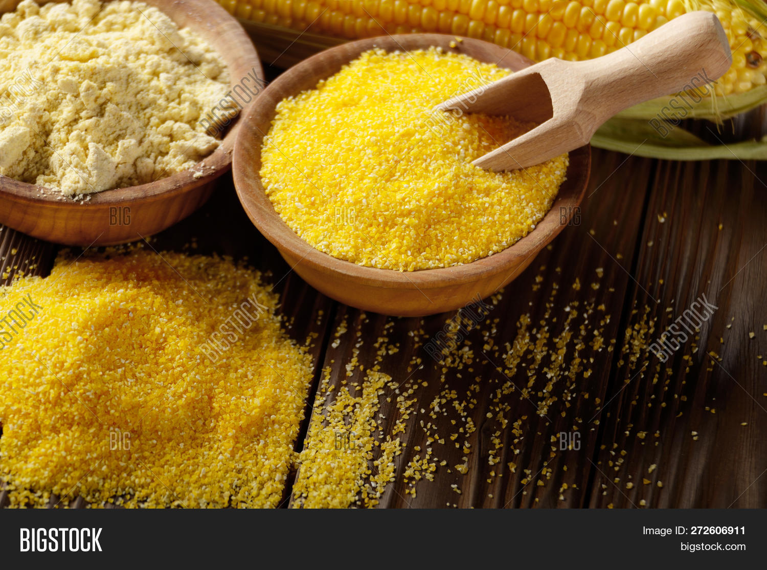 Imagen y foto Bowl Corn Grits (prueba gratis) Bigstock