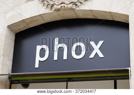 Bordeaux , Aquitaine / France - 06 14 2020 : Phox Logo Sign Shop Of Camera Electronics Store Special