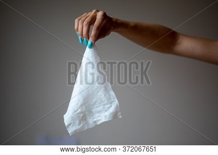 Wet Wipes Should be thrown in the trash - not in the sawer
