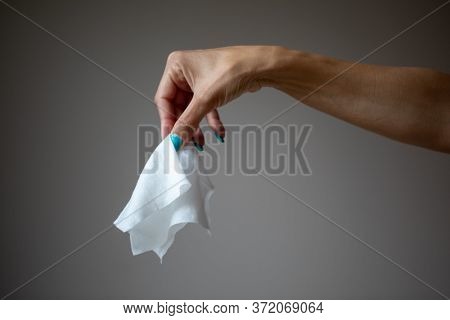 Wet Wipes Should be thrown in the trash - not in the sawer
