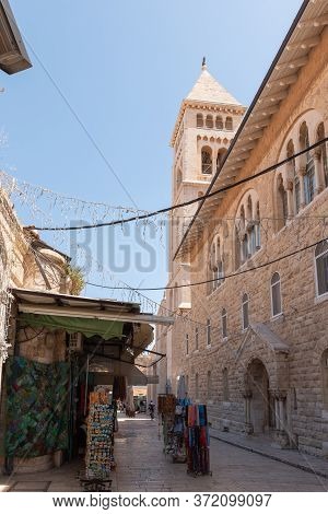 Jerusalem, Israel, June 13, 2020 : Muristan Street And The Shops Of Souvenirs And Bell Tower Of Luth