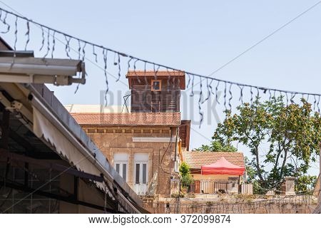 Jerusalem, Israel, June 13, 2020 : Architecture Of An Old Building On Muristan Street In The Old Cit
