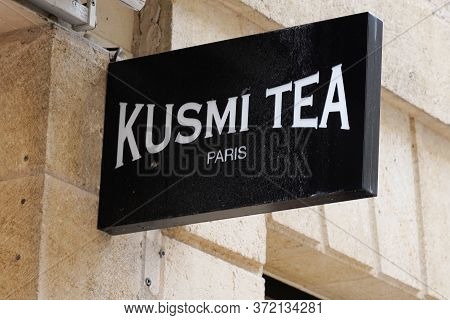 Bordeaux , Aquitaine / France - 05 12 2020 : Kusmi Tea Paris Logo Sign Store In Shop Street Founded 