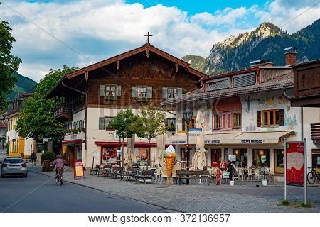 The Wonderful And Famous Painted Houses Of Oberammergau In Bavaria Germany - Oberammergau, Germany -