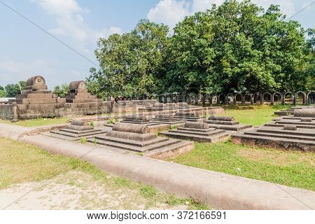 Tombs At The Grounds Of Choto Shona Mosque Small Golden Mosque In Bangladesh