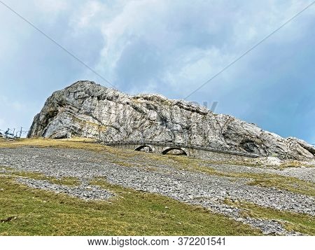 Alpine Peak Of Esel In The Swiss Mountain Range Of Pilatus And In The Emmental Alps, Alpnach - Canto
