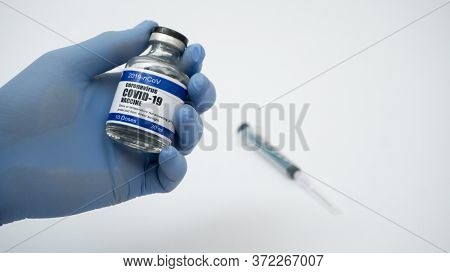 Covid-19 Corona Virus 2019-ncov Vaccine Vials Medicine Drug Bottles Syringe Injection Blue Nitrile S