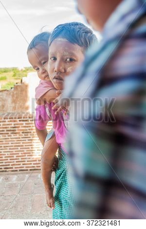 Bagan, Myanmar - December 9, 2016: Local Children At The Temple No 860 In Bagan, Myanmar